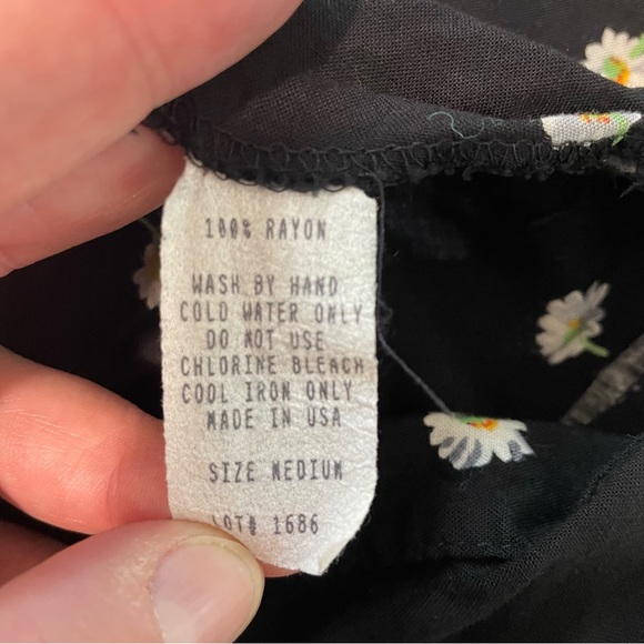 Black & White Daisy Skort - Picture 6 of 6